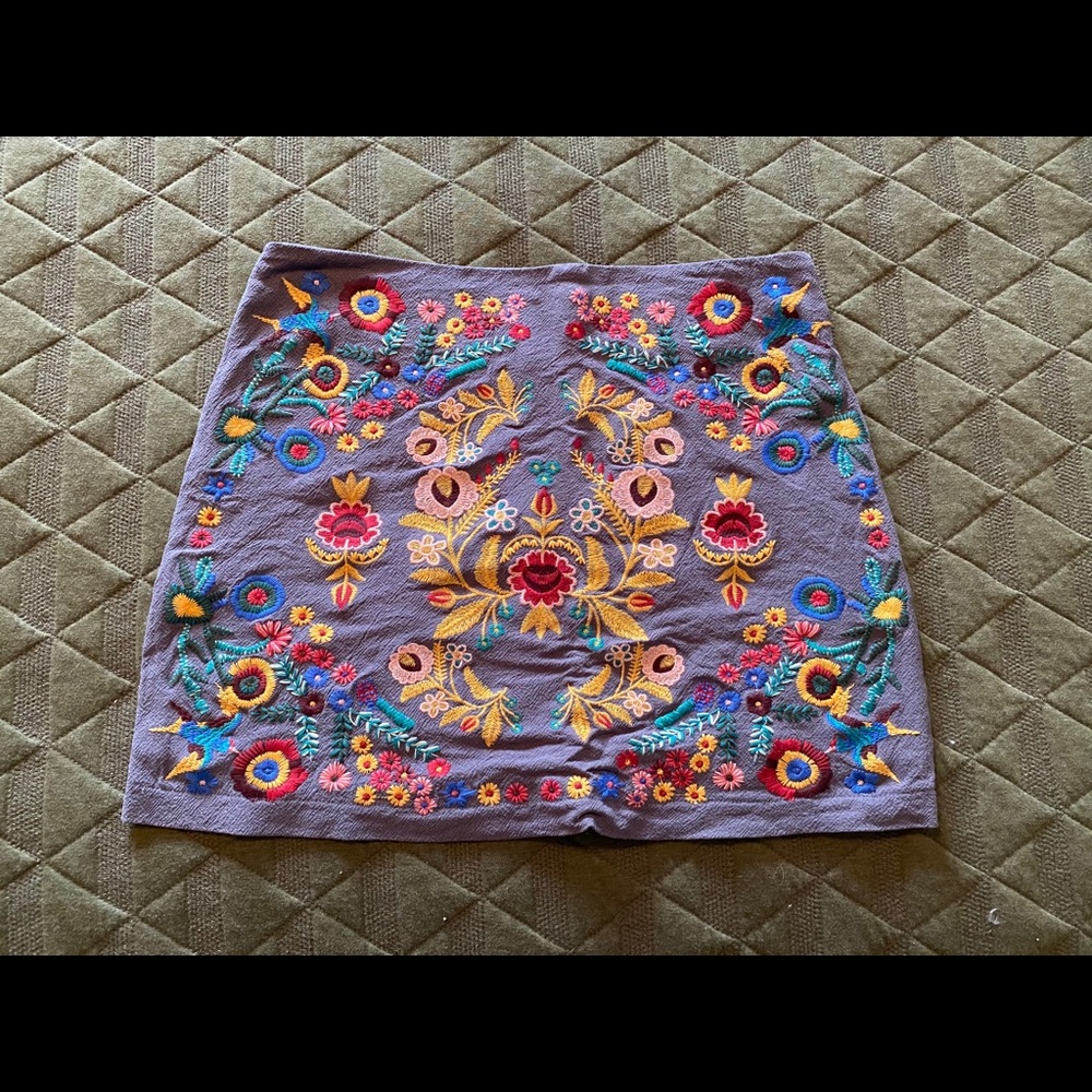 Entro Embroidered Skirt